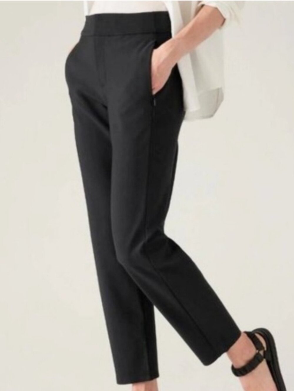 ATHLETA Women's EUC Stellar Straight Crop Pants Black #657550 | Size 10